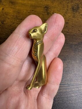 Museum Reproduction Gold Cat Brooch - Sleek Feline Egyptian Vintage